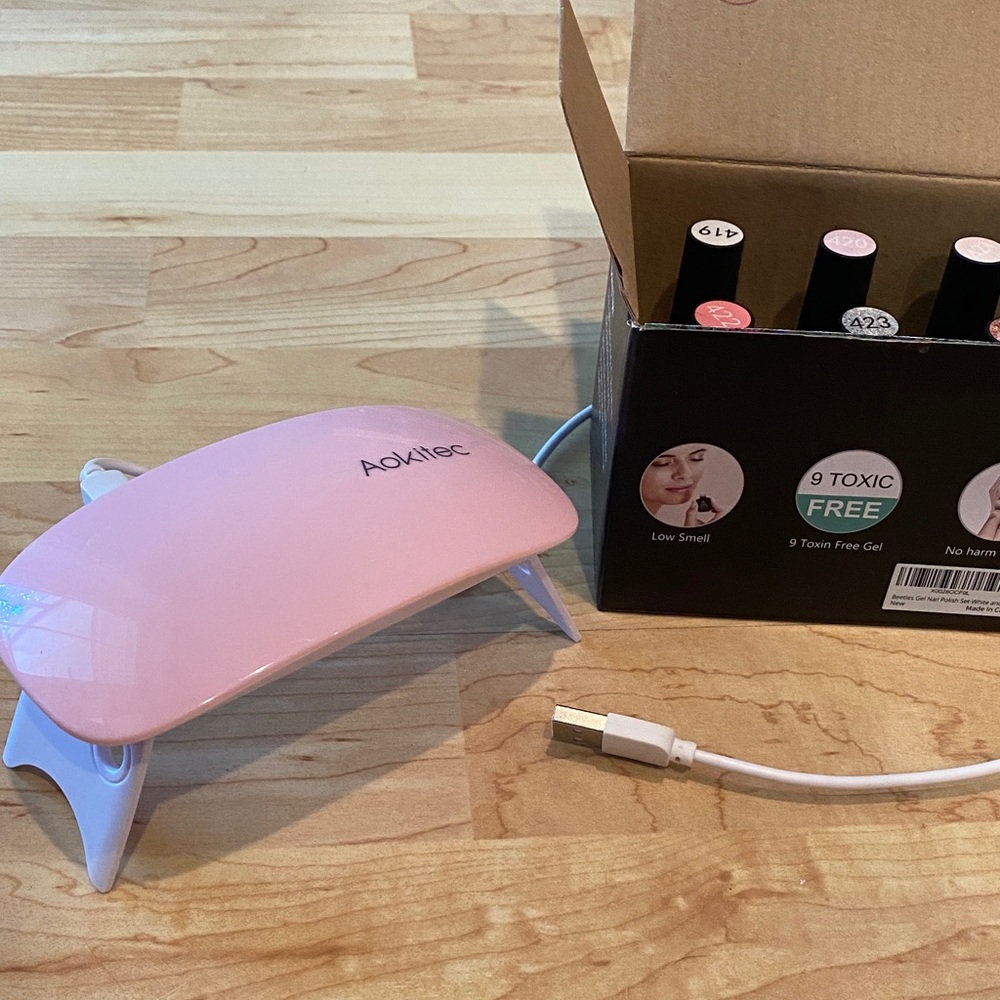 Aokitec Pink Nail Dryer with Gel Polish Set
